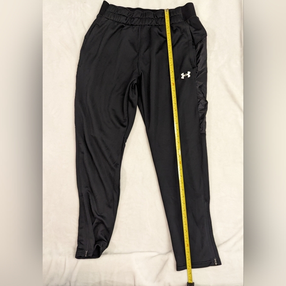 Under Armour black athletic pants - Picture 1 of 6